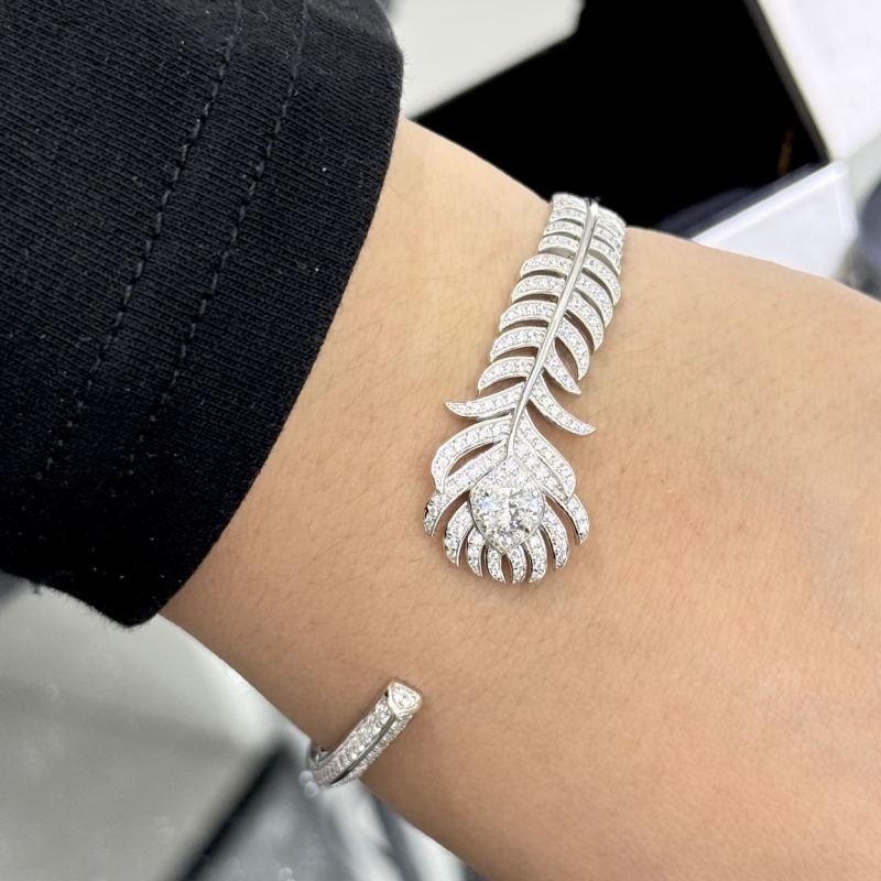 Ch**el bracelets